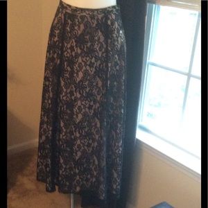 Lace skirt, black